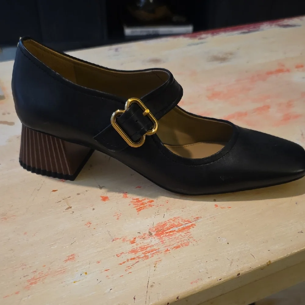 Sam Edelman Black Mary Jane Heels with Gold Buckle - Picture 2 of 9